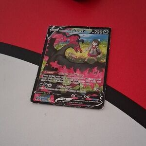 Galarian Moltres V Trading Card